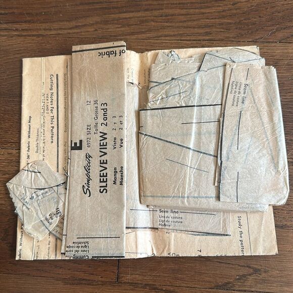 Vintage 1954 Simplicity 4972 Misses Duster, Negligee & Housecoat Sewing Pattern - Picture 3 of 4